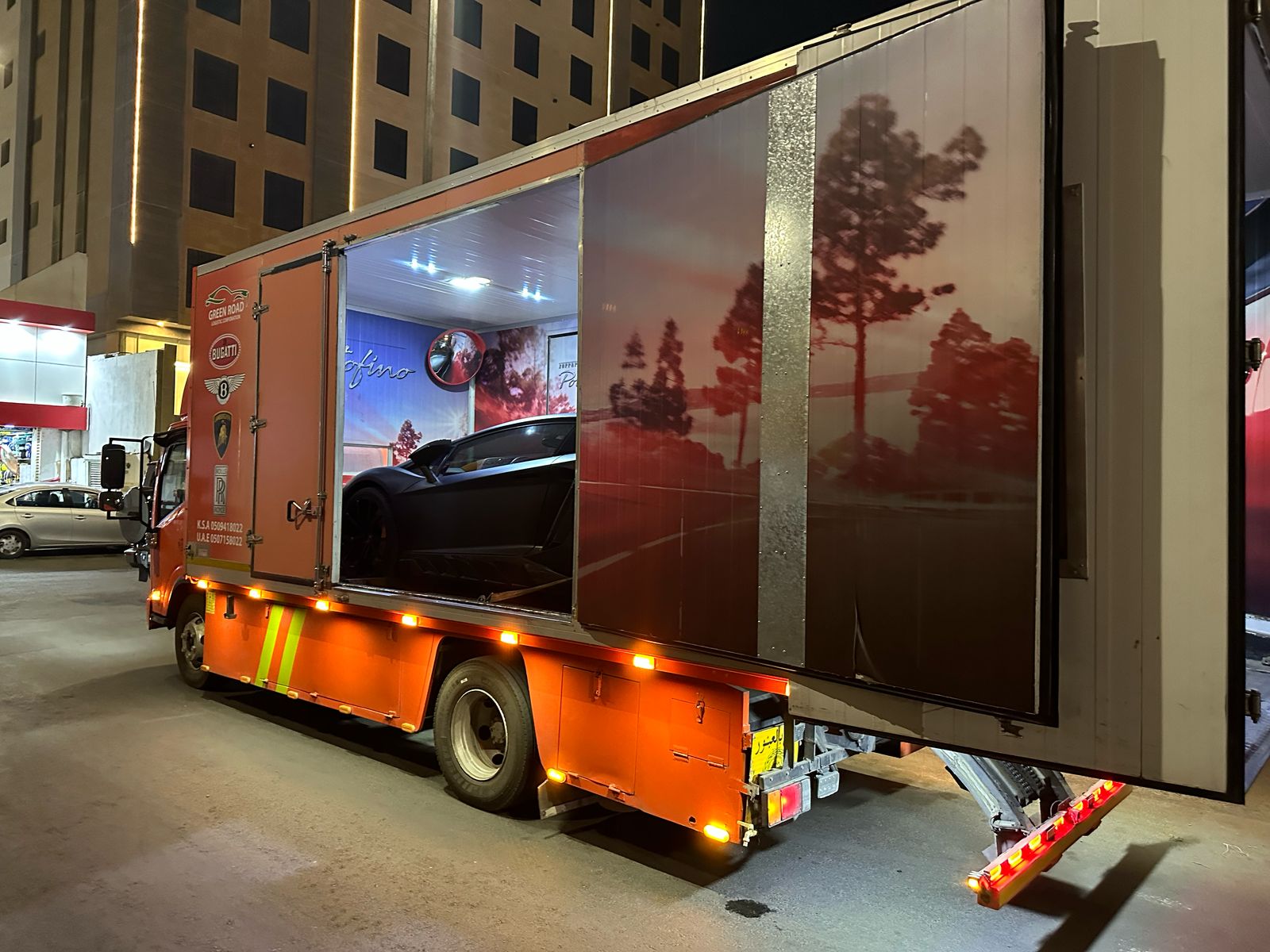 أفضل الممارسات لنقل السيارات الكلاسيكية النادرة